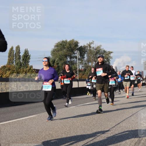 03.10.2025 - Köhlbrandbrückenlauf Luisa Fischer http://msf.ph/oto/9015765 03.10.2025 11:00:57 Position 3 3726, 2345 meine-sportfotos.de