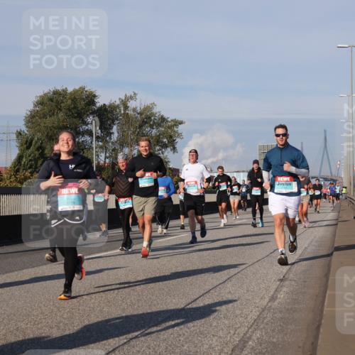 03.10.2025 - Köhlbrandbrückenlauf Luisa Fischer http://msf.ph/oto/9015785 03.10.2025 11:00:59 Position 3 3779 meine-sportfotos.de