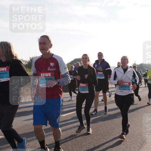 03.10.2025 - Köhlbrandbrückenlauf Fabian Wolf http://msf.ph/oto/9015796 03.10.2025 09:25:30 Position 3 3089, 22, 30, 2289, 2356 meine-sportfotos.de