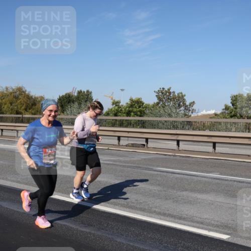 03.10.2025 - Köhlbrandbrückenlauf Julia Fischer http://msf.ph/oto/9015804 03.10.2025 13:15:06 Position 3 626 meine-sportfotos.de