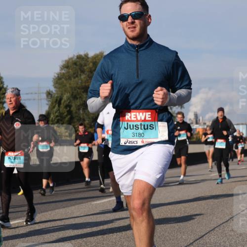 03.10.2025 - Köhlbrandbrückenlauf Luisa Fischer http://msf.ph/oto/9015814 03.10.2025 11:01:01 Position 3 2577, 3180 meine-sportfotos.de