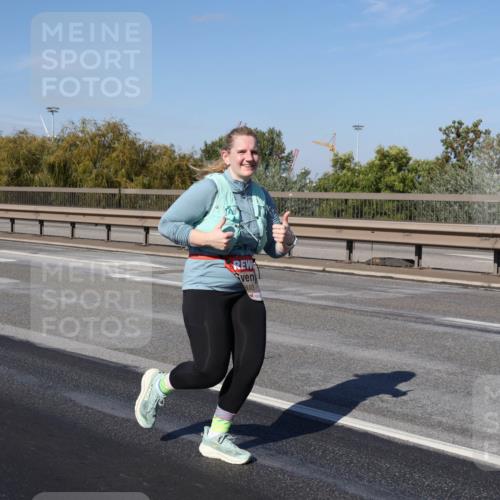 03.10.2025 - Köhlbrandbrückenlauf Julia Fischer http://msf.ph/oto/9015819 03.10.2025 13:15:10 Position 3 593 meine-sportfotos.de