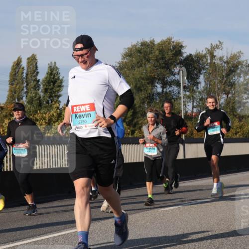 03.10.2025 - Köhlbrandbrückenlauf Luisa Fischer http://msf.ph/oto/9015825 03.10.2025 11:01:02 Position 3 3178, 3175, 2750, 2423, 1634 meine-sportfotos.de