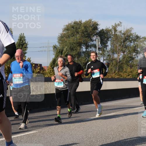 03.10.2025 - Köhlbrandbrückenlauf Luisa Fischer http://msf.ph/oto/9015834 03.10.2025 11:01:03 Position 3 2750, 1322, 2423 meine-sportfotos.de