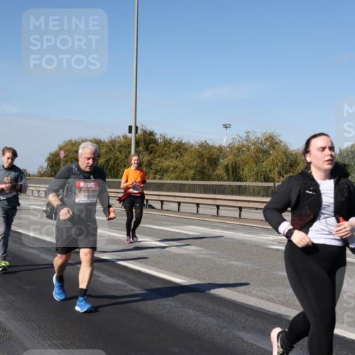 03.10.2025 - Köhlbrandbrückenlauf Julia Fischer http://msf.ph/oto/9015853 03.10.2025 13:15:19 Position 3  meine-sportfotos.de