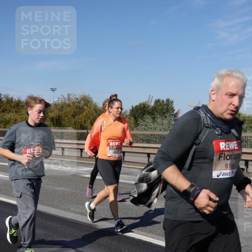 03.10.2025 - Köhlbrandbrückenlauf Julia Fischer http://msf.ph/oto/9015866 03.10.2025 13:15:22 Position 3 6304, 6104 meine-sportfotos.de