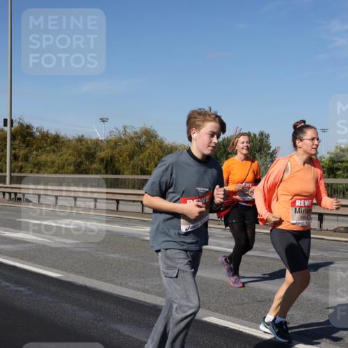03.10.2025 - Köhlbrandbrückenlauf Julia Fischer http://msf.ph/oto/9015868 03.10.2025 13:15:22 Position 3 6304 meine-sportfotos.de