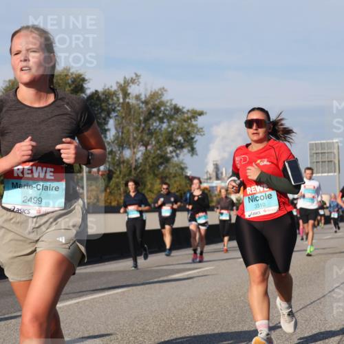 03.10.2025 - Köhlbrandbrückenlauf Luisa Fischer http://msf.ph/oto/9015869 03.10.2025 11:01:06 Position 3 2499, 3310 meine-sportfotos.de