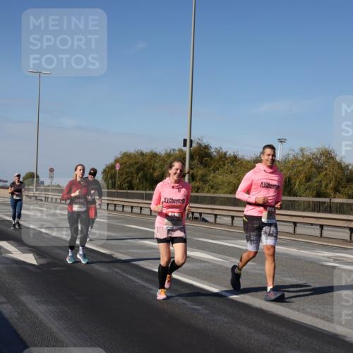 03.10.2025 - Köhlbrandbrückenlauf Julia Fischer http://msf.ph/oto/9015888 03.10.2025 13:15:26 Position 3  meine-sportfotos.de