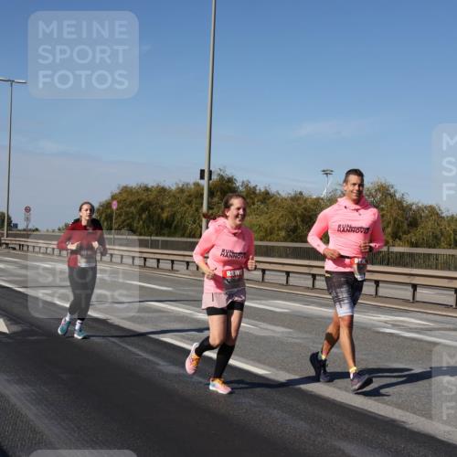 03.10.2025 - Köhlbrandbrückenlauf Julia Fischer http://msf.ph/oto/9015889 03.10.2025 13:15:27 Position 3  meine-sportfotos.de