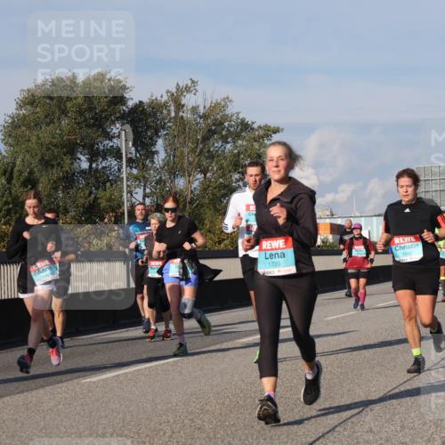 03.10.2025 - Köhlbrandbrückenlauf Luisa Fischer http://msf.ph/oto/9015907 03.10.2025 11:01:10 Position 3 1720, 1649 meine-sportfotos.de