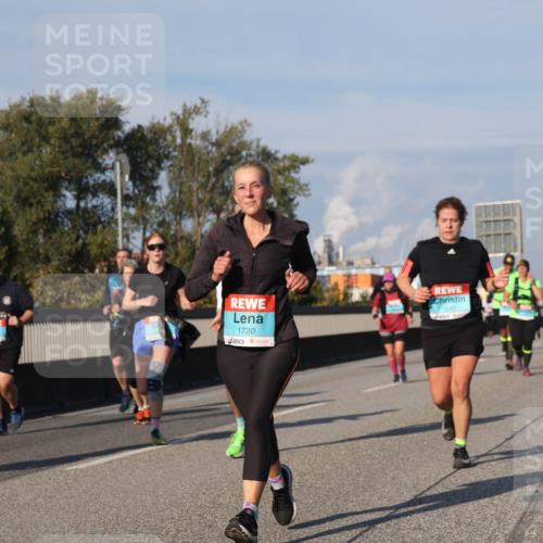 03.10.2025 - Köhlbrandbrückenlauf Luisa Fischer http://msf.ph/oto/9015910 03.10.2025 11:01:10 Position 3 1720, 1649 meine-sportfotos.de