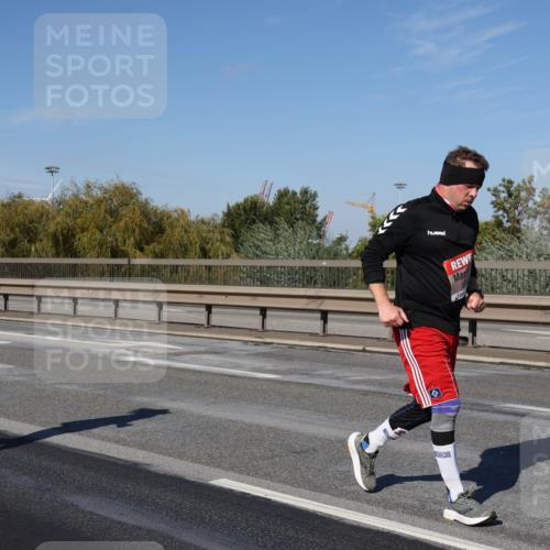 03.10.2025 - Köhlbrandbrückenlauf Julia Fischer http://msf.ph/oto/9015913 03.10.2025 13:15:32 Position 3  meine-sportfotos.de