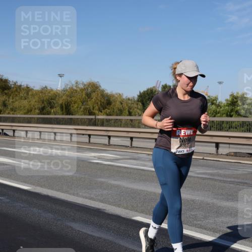 03.10.2025 - Köhlbrandbrückenlauf Julia Fischer http://msf.ph/oto/9015916 03.10.2025 13:15:34 Position 3 5367 meine-sportfotos.de