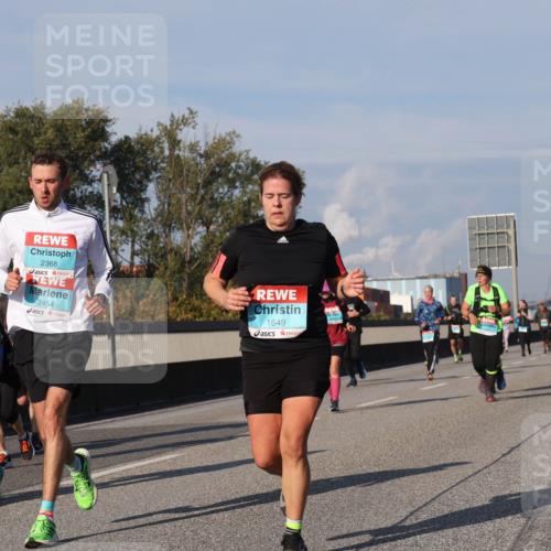 03.10.2025 - Köhlbrandbrückenlauf Luisa Fischer http://msf.ph/oto/9015926 03.10.2025 11:01:11 Position 3 2368, 2454, 1649 meine-sportfotos.de