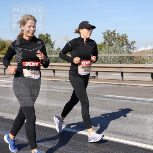 03.10.2025 - Köhlbrandbrückenlauf Julia Fischer http://msf.ph/oto/9015932 03.10.2025 13:15:41 Position 3 5548, 5575 meine-sportfotos.de