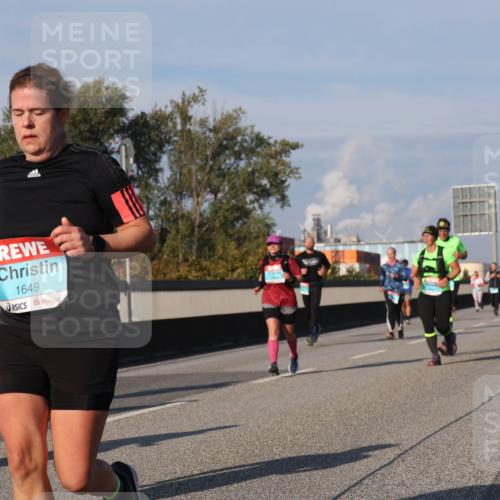 03.10.2025 - Köhlbrandbrückenlauf Luisa Fischer http://msf.ph/oto/9015938 03.10.2025 11:01:12 Position 3 1649 meine-sportfotos.de