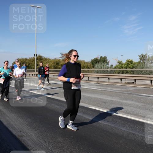 03.10.2025 - Köhlbrandbrückenlauf Julia Fischer http://msf.ph/oto/9015954 03.10.2025 13:15:47 Position 3  meine-sportfotos.de