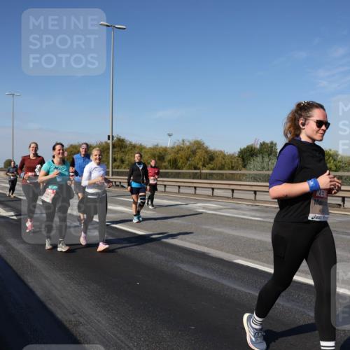 03.10.2025 - Köhlbrandbrückenlauf Julia Fischer http://msf.ph/oto/9015957 03.10.2025 13:15:47 Position 3 494 meine-sportfotos.de