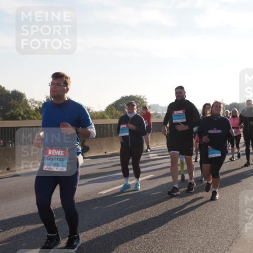 03.10.2025 - Köhlbrandbrückenlauf Fabian Wolf http://msf.ph/oto/9015972 03.10.2025 09:25:41 Position 3 2366, 1006, 1497 meine-sportfotos.de