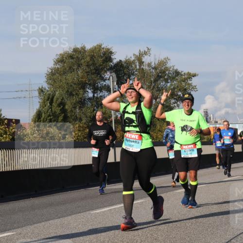 03.10.2025 - Köhlbrandbrückenlauf Luisa Fischer http://msf.ph/oto/9015985 03.10.2025 11:01:16 Position 3 17, 1956 meine-sportfotos.de
