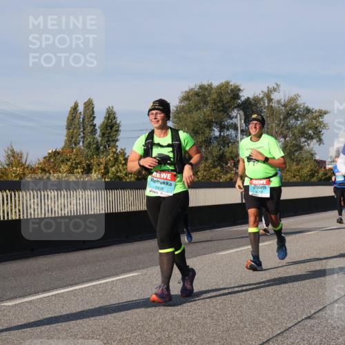 03.10.2025 - Köhlbrandbrückenlauf Luisa Fischer http://msf.ph/oto/9015996 03.10.2025 11:01:17 Position 3 1956, 089 meine-sportfotos.de