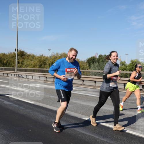 03.10.2025 - Köhlbrandbrückenlauf Julia Fischer http://msf.ph/oto/9016007 03.10.2025 13:15:55 Position 3 5550 meine-sportfotos.de