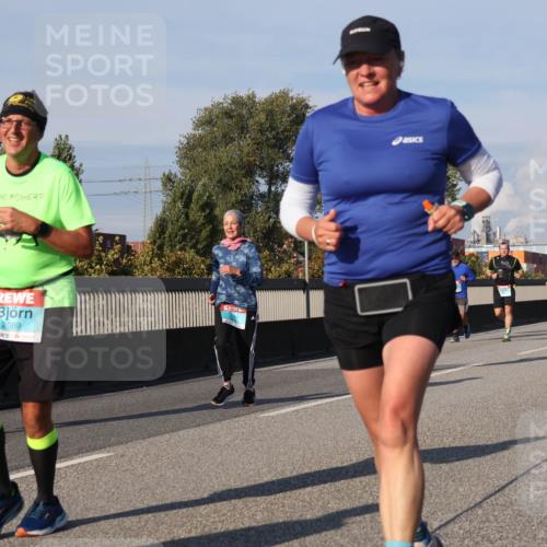 03.10.2025 - Köhlbrandbrückenlauf Luisa Fischer http://msf.ph/oto/9016012 03.10.2025 11:01:19 Position 3 2089 meine-sportfotos.de