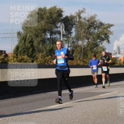 03.10.2025 - Köhlbrandbrückenlauf Luisa Fischer http://msf.ph/oto/9016025 03.10.2025 11:01:20 Position 3  meine-sportfotos.de