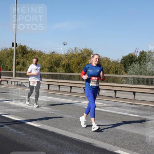 03.10.2025 - Köhlbrandbrückenlauf Julia Fischer http://msf.ph/oto/9016032 03.10.2025 13:16:11 Position 3 5199, 5278 meine-sportfotos.de