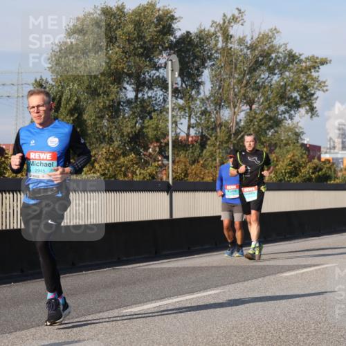 03.10.2025 - Köhlbrandbrückenlauf Luisa Fischer http://msf.ph/oto/9016034 03.10.2025 11:01:21 Position 3 2945 meine-sportfotos.de