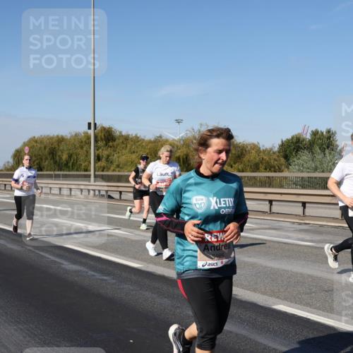 03.10.2025 - Köhlbrandbrückenlauf Julia Fischer http://msf.ph/oto/9016046 03.10.2025 13:16:14 Position 3 5466 meine-sportfotos.de