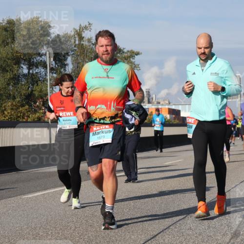 03.10.2025 - Köhlbrandbrückenlauf Luisa Fischer http://msf.ph/oto/9016080 03.10.2025 11:01:27 Position 3 20, 25, 3747, 1573 meine-sportfotos.de