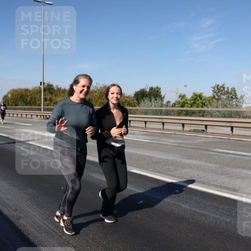 03.10.2025 - Köhlbrandbrückenlauf Julia Fischer http://msf.ph/oto/9016095 03.10.2025 13:16:28 Position 3  meine-sportfotos.de