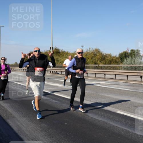 03.10.2025 - Köhlbrandbrückenlauf Julia Fischer http://msf.ph/oto/9016135 03.10.2025 13:16:45 Position 3 5305 meine-sportfotos.de