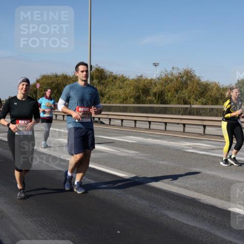 03.10.2025 - Köhlbrandbrückenlauf Julia Fischer http://msf.ph/oto/9016162 03.10.2025 13:16:49 Position 3  meine-sportfotos.de