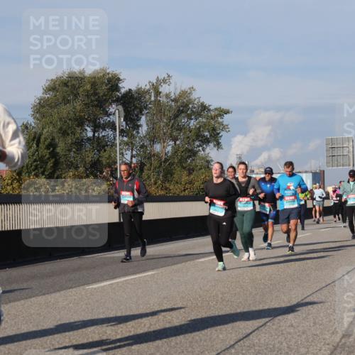 03.10.2025 - Köhlbrandbrückenlauf Luisa Fischer http://msf.ph/oto/9016163 03.10.2025 11:01:36 Position 3 2254 meine-sportfotos.de