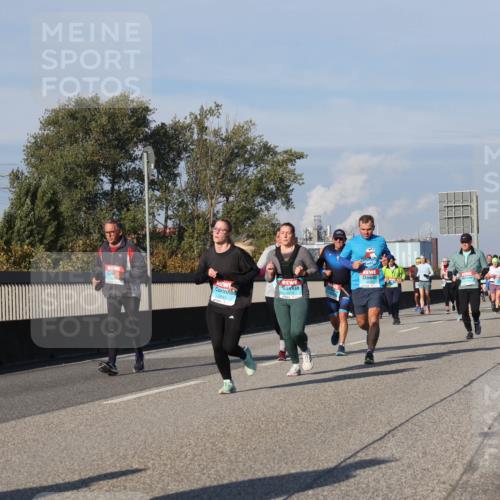 03.10.2025 - Köhlbrandbrückenlauf Luisa Fischer http://msf.ph/oto/9016169 03.10.2025 11:01:37 Position 3 2641 meine-sportfotos.de