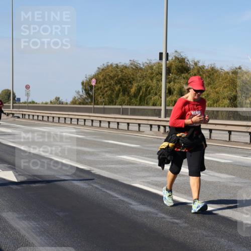 03.10.2025 - Köhlbrandbrückenlauf Julia Fischer http://msf.ph/oto/9016203 03.10.2025 13:17:03 Position 3 5176 meine-sportfotos.de