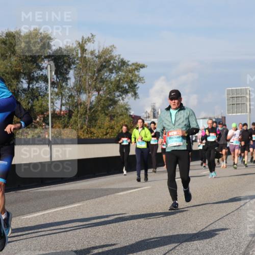 03.10.2025 - Köhlbrandbrückenlauf Luisa Fischer http://msf.ph/oto/9016205 03.10.2025 11:01:41 Position 3 3446, 1794 meine-sportfotos.de