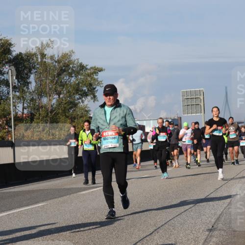 03.10.2025 - Köhlbrandbrückenlauf Luisa Fischer http://msf.ph/oto/9016211 03.10.2025 11:01:42 Position 3 1794 meine-sportfotos.de