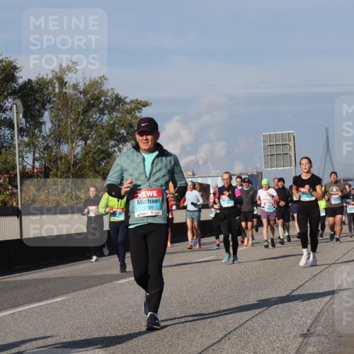 03.10.2025 - Köhlbrandbrückenlauf Luisa Fischer http://msf.ph/oto/9016214 03.10.2025 11:01:42 Position 3 1794 meine-sportfotos.de