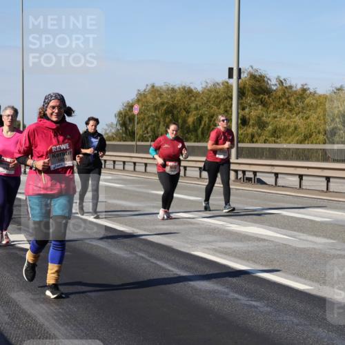 03.10.2025 - Köhlbrandbrückenlauf Julia Fischer http://msf.ph/oto/9016226 03.10.2025 13:17:15 Position 3 5409 meine-sportfotos.de