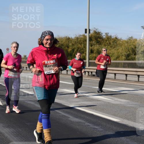 03.10.2025 - Köhlbrandbrückenlauf Julia Fischer http://msf.ph/oto/9016235 03.10.2025 13:17:16 Position 3 540 meine-sportfotos.de