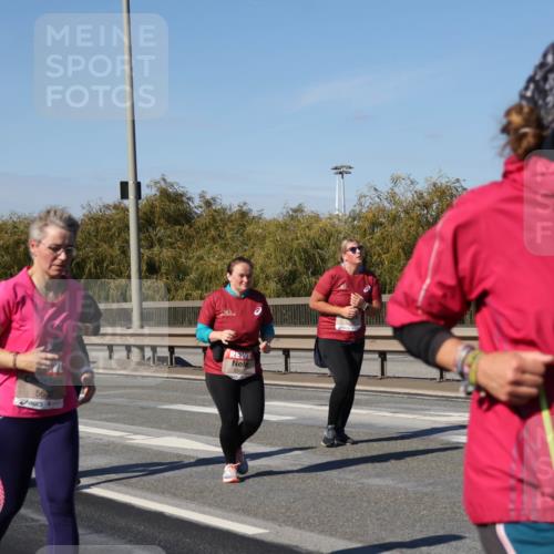 03.10.2025 - Köhlbrandbrückenlauf Julia Fischer http://msf.ph/oto/9016246 03.10.2025 13:17:17 Position 3 5632, 5409 meine-sportfotos.de