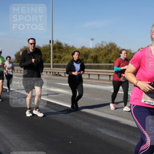 03.10.2025 - Köhlbrandbrückenlauf Julia Fischer http://msf.ph/oto/9016248 03.10.2025 13:17:19 Position 3 5632 meine-sportfotos.de