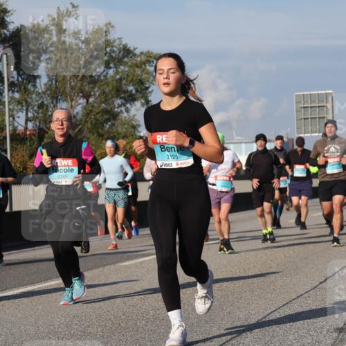 03.10.2025 - Köhlbrandbrückenlauf Luisa Fischer http://msf.ph/oto/9016249 03.10.2025 11:01:46 Position 3 2789, 3125 meine-sportfotos.de