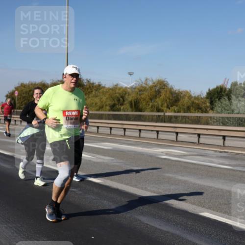 03.10.2025 - Köhlbrandbrückenlauf Julia Fischer http://msf.ph/oto/9016262 03.10.2025 13:17:21 Position 3 6201 meine-sportfotos.de