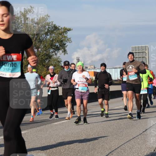 03.10.2025 - Köhlbrandbrückenlauf Luisa Fischer http://msf.ph/oto/9016263 03.10.2025 11:01:47 Position 3 2789, 3125, 2172 meine-sportfotos.de