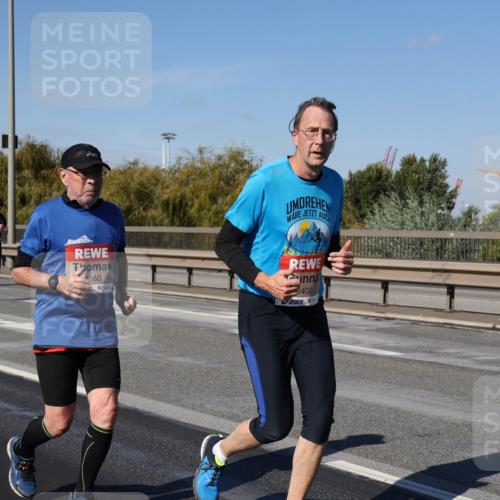 03.10.2025 - Köhlbrandbrückenlauf Julia Fischer http://msf.ph/oto/9016303 03.10.2025 13:17:39 Position 3 560, 6402 meine-sportfotos.de